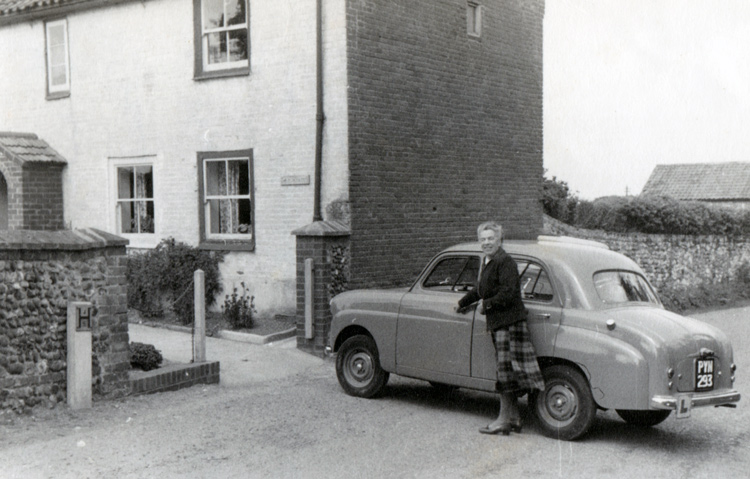 Mildred Standard 8 outside the Farmers Cottage Norfolk 1955 WEB