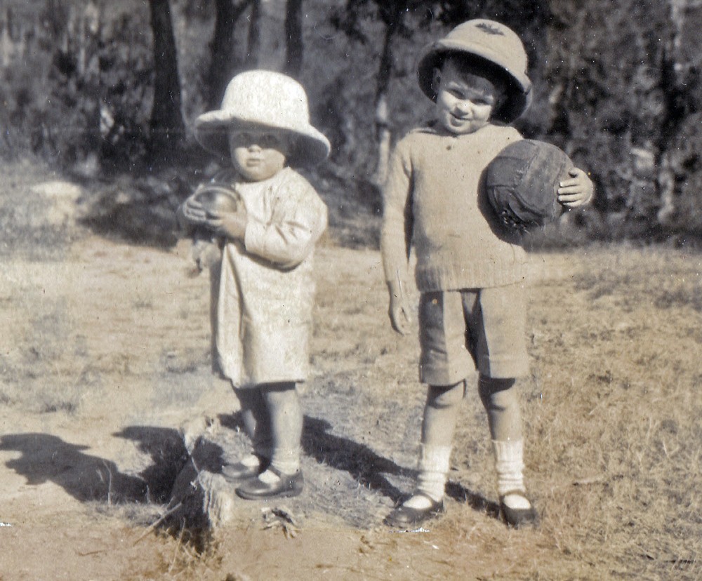 p25 g j football web