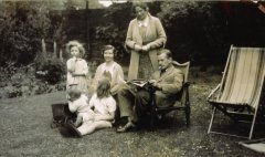 June 1933: The Herberts - Anne, Dorothy, Ralph & Margaret with Mildred & Cyril Hooke, Bradford.